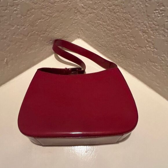 Furla Patent Leather Shoulder Bag Purse Red Buckle Strap Fall Winter Statement - Picture 4 of 15
